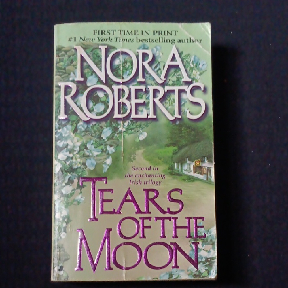 Nora Roberts 'Tears of the Moon' Novel